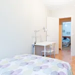 Rent 6 bedroom apartment in Madrid