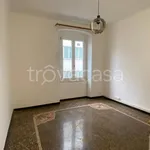 Affitto 5 camera appartamento di 130 m² in Genova