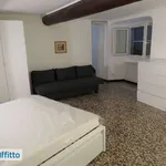 Affitto 2 camera appartamento di 45 m² in Genoa