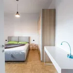 Rent a room in milan