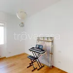 Rent 3 bedroom apartment of 85 m² in Milano