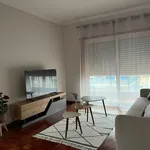 Rent a room of 120 m² in Vila Nova de Gaia