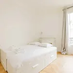 Rent 3 bedroom apartment of 120 m² in Paris