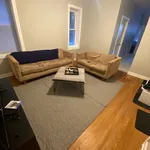 Rent 2 bedroom apartment in Ravenswood