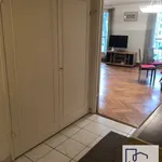 Appartement de 105 m² avec 4 chambre(s) en location à Versailles