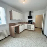 Rent 4 bedroom house of 91 m² in ArlesT