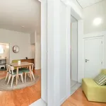 Rent 1 bedroom apartment of 30 m² in Porto