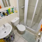 Rent 4 bedroom flat in West Midlands