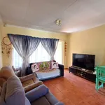 Rent 2 bedroom apartment in Roodepoort