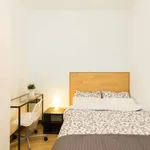 Rent a room of 140 m² in madrid