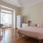 Rent a room in lisbon