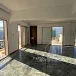 Rent 4 bedroom apartment of 151 m² in Τροκαντερό