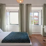 Rent a room in lisbon