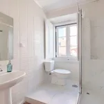 Rent 14 bedroom apartment in Lisbon