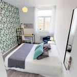  appartement avec 4 chambre(s) en location à Lille