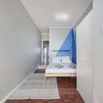 Rent a room in lisbon