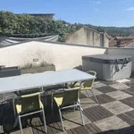 Maison de 152 m² avec 1 chambre(s) en location à Villefranche-de-Rouergue