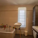 Maison de 350 m² avec 4 chambre(s) en location à Braine-l'Alleud