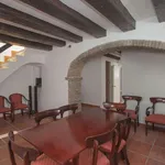 Rent a room of 300 m² in seville