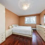 Rent 4 bedroom apartment in Toronto (Bayview Village)