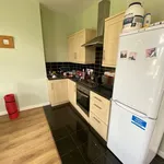 Rent 4 bedroom apartment in Yorkshire And The Humber