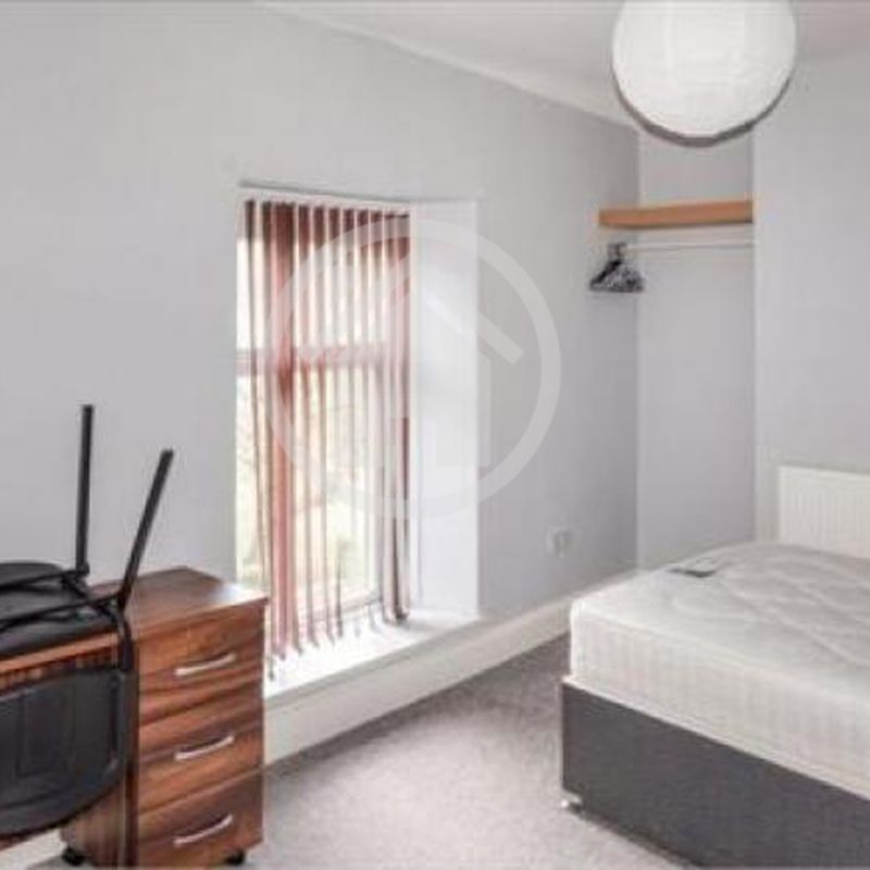 Offer for rent: Flat, 1 Bedroom Franklands Village