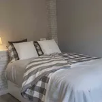 Rent a room in Madrid']