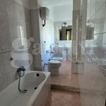 Rent 4 bedroom apartment of 100 m² in Torre-annunziata