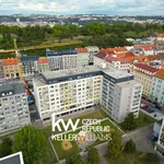 Pronajměte si 3 ložnic/e byt o rozloze 72 m² v Prague