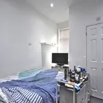 Rent 6 bedroom house in West Midlands