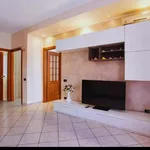 Rent 5 bedroom apartment of 90 m² in Nova Milanese