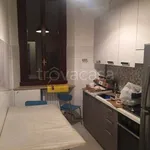 Rent 2 bedroom apartment of 65 m² in Milano