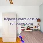 Appartement de 9 m² avec 3 chambre(s) en location à Orléans