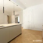 Appartement de 170 m² avec 3 chambre(s) en location à Paris 8 - Rue du Cirque