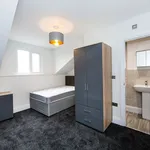 Rent 6 bedroom house in Leeds