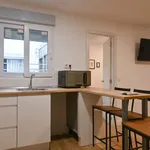 Rent 3 bedroom apartment of 60 m² in madrid