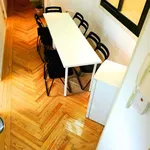 Rent a room of 200 m² in Madrid