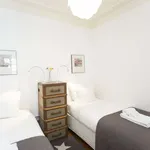 Rent 3 bedroom apartment of 75 m² in lisbon