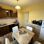 Rent 2 bedroom apartment of 70 m² in Център