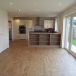 Rent 4 bedroom flat in West Midlands