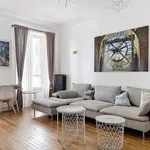 Rent 4 bedroom apartment of 107 m² in Paris