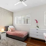 Rent 4 bedroom apartment in Brisbane City