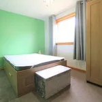 Rent 2 bedroom flat in Scotland