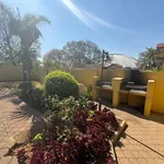 Rent 2 bedroom apartment in Randburg