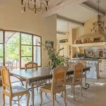 Rent 8 bedroom house of 353 m² in Aix-en-Provence