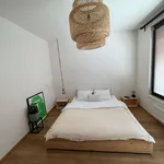 Rent 9 bedroom apartment in Praha 9