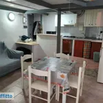 Affitto 2 camera appartamento di 55 m² in Naples