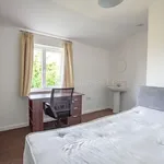 Rent 7 bedroom house in South East England