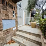 Rent 2 bedroom house of 250 m² in Los Angeles