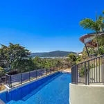 Rent 2 bedroom apartment of 145 m² in Airlie Beach